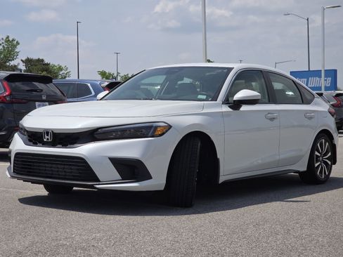 Used 2023 Honda Civic EX-L image 12