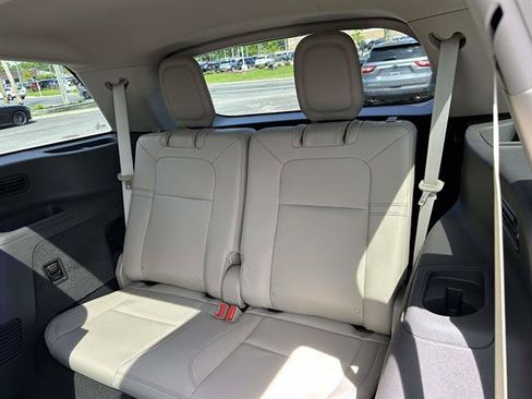 Certified 2022 Lincoln Aviator AWD w/ Premium Package image 32