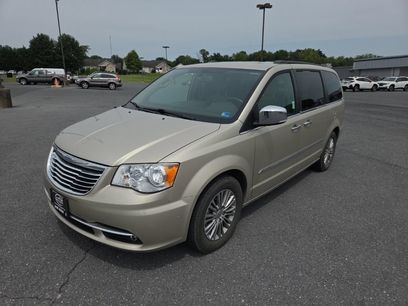 Used 2013 Chrysler Town & Country Touring-L w/ Driver Convenience Group