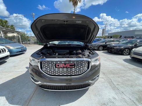 Used 2019 GMC Acadia Denali FWD image 18