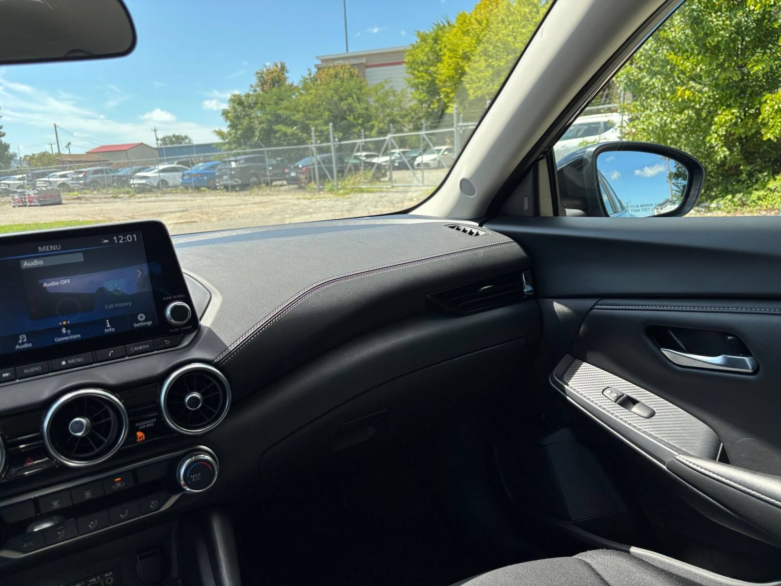 Used 2025 Nissan Sentra SV FWD image 32