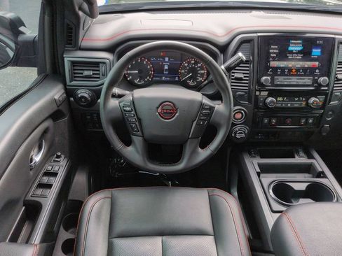 Used 2024 Nissan Titan PRO-4X w/ Pro-4x Convenience Package AWD/4WD image 16