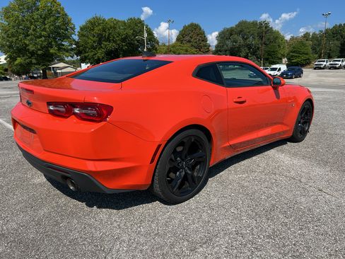 Used 2020 Chevrolet Camaro LT RWD image 5