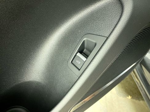 Used 2025 Audi Q8 Premium Plus w/ Premium Plus Package image 10