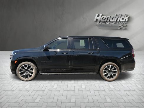 Used 2023 Chevrolet Suburban RST w/ Luxury Package AWD/4WD image 6