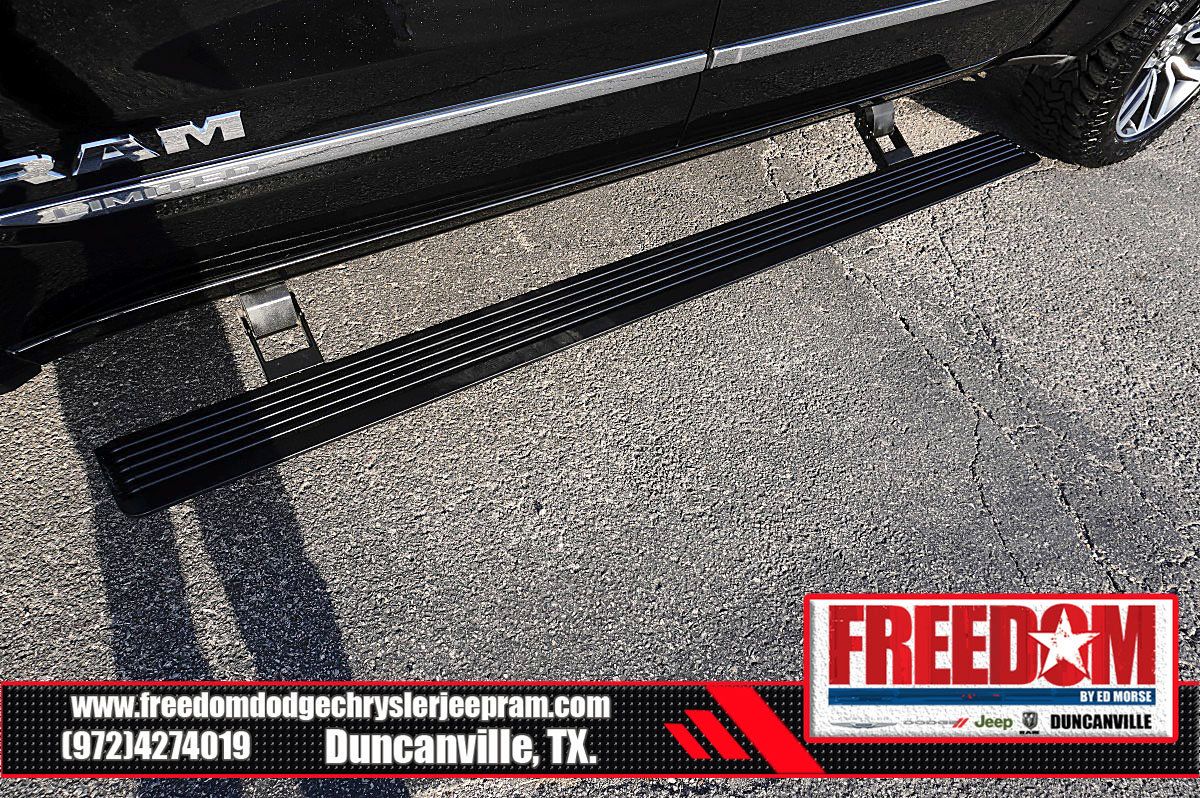 Used 2025 RAM 1500 Limited w/ Off Road Group AWD/4WD image 44
