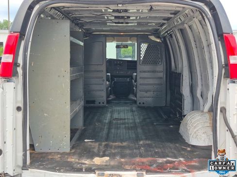 Used 2020 GMC Savana 2500 Extended w/ Driver Convenience Package RWD image 22