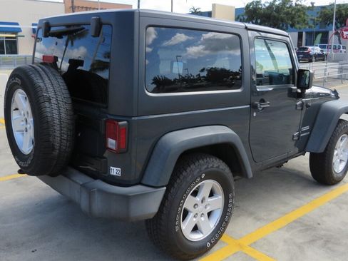 Used 2017 Jeep Wrangler Sport w/ Quick Order Package 24S AWD/4WD image 8