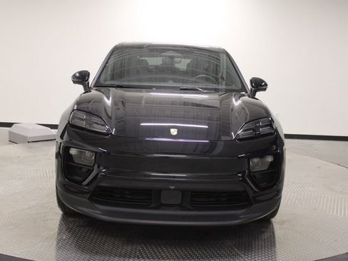 New 2026 Porsche Macan Electric image 10