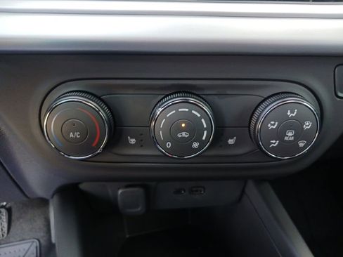 New 2026 Chevrolet Trax RS image 24