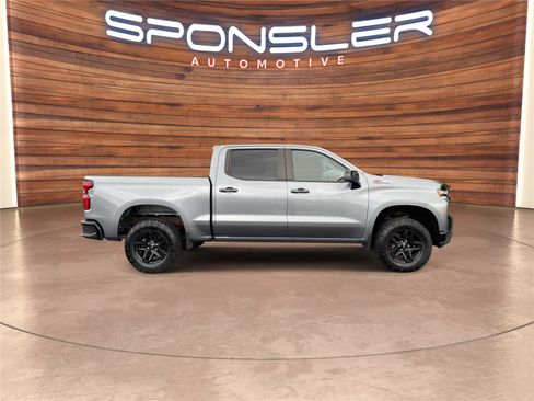 Used 2021 Chevrolet Silverado 1500 LT Trail Boss w/ Convenience Package II image 6