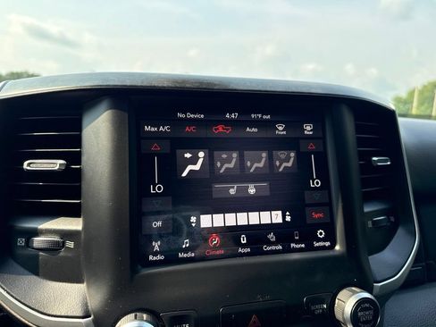 Used 2019 RAM 1500 Big Horn AWD/4WD image 23