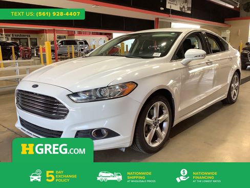 Used 2016 Ford Fusion SE FWD image 1