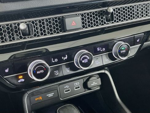 Used 2023 Honda Civic Touring image 24