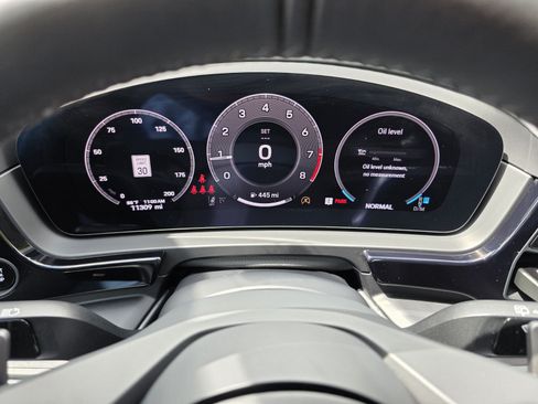 Used 2025 Porsche Cayenne GTS AWD/4WD image 20