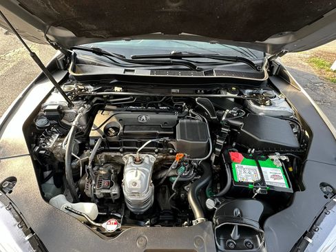 Used 2018 Acura TLX w/ Technology Package image 38