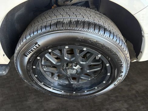 Used 2015 Ford Expedition Platinum AWD/4WD image 39