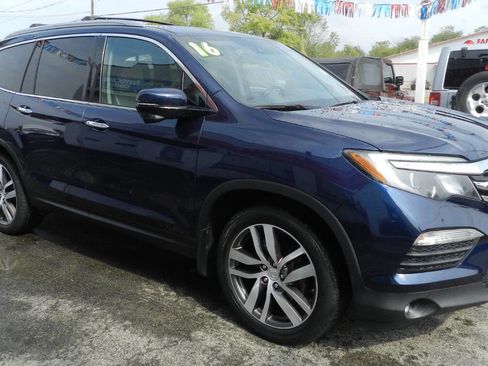 Used 2016 Honda Pilot Touring image 5