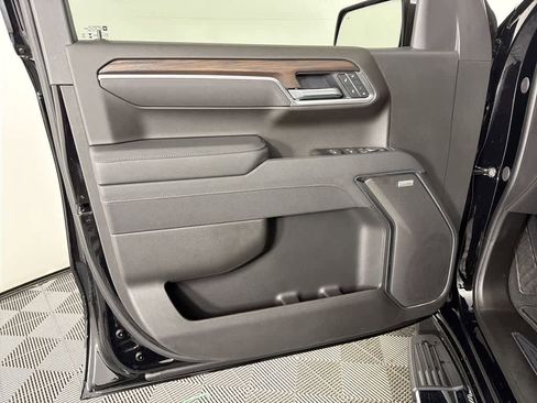 New 2026 GMC Sierra 1500 SLT w/ SLT Premium Plus Package image 12