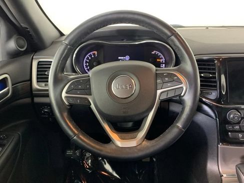 Used 2020 Jeep Grand Cherokee Altitude AWD/4WD image 26