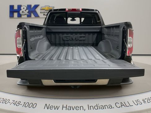 Used 2020 GMC Canyon SLE image 8