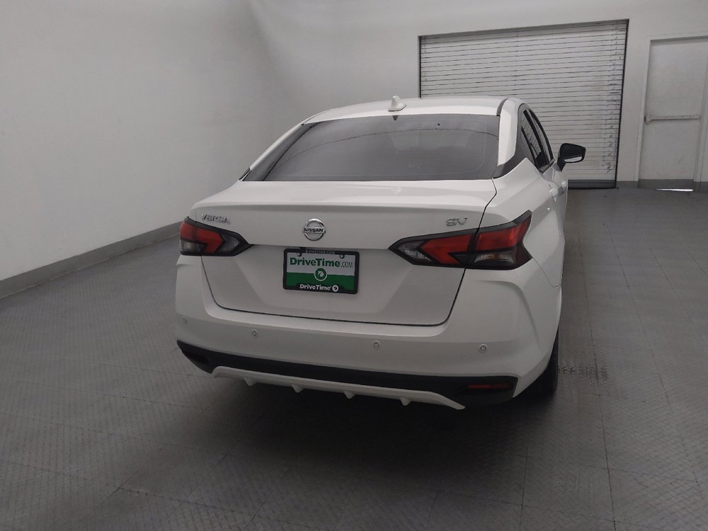 Used 2021 Nissan Versa SV FWD image 7
