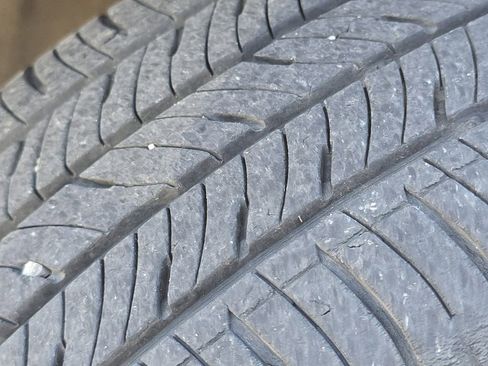 Used 2024 Kia Seltos EX image 12