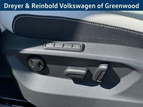 New 2026 Volkswagen Atlas Cross Sport SEL Premium R-Line AWD/4WD image 27