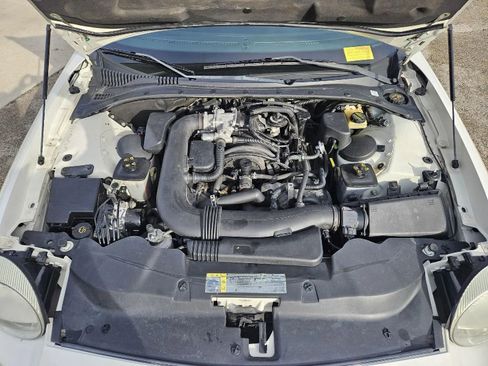 Used 2002 Ford Thunderbird Deluxe image 10