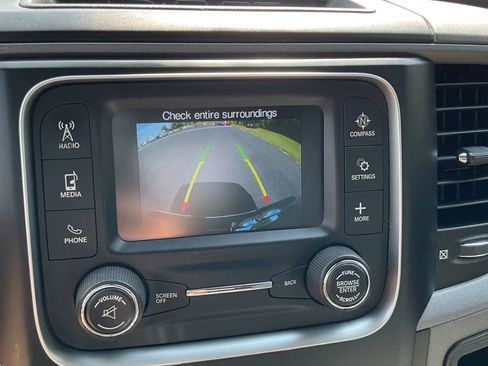 Used 2015 RAM 2500 Tradesman w/ Chrome Appearance Group image 29