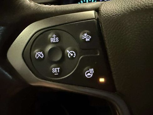 Used 2018 Chevrolet Suburban Premier AWD/4WD image 45
