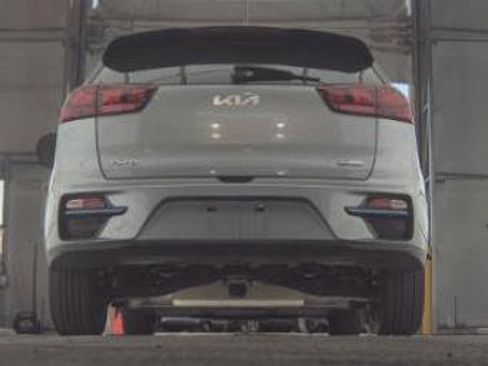 Used 2022 Kia Niro EX w/ Cold Weather Package image 8
