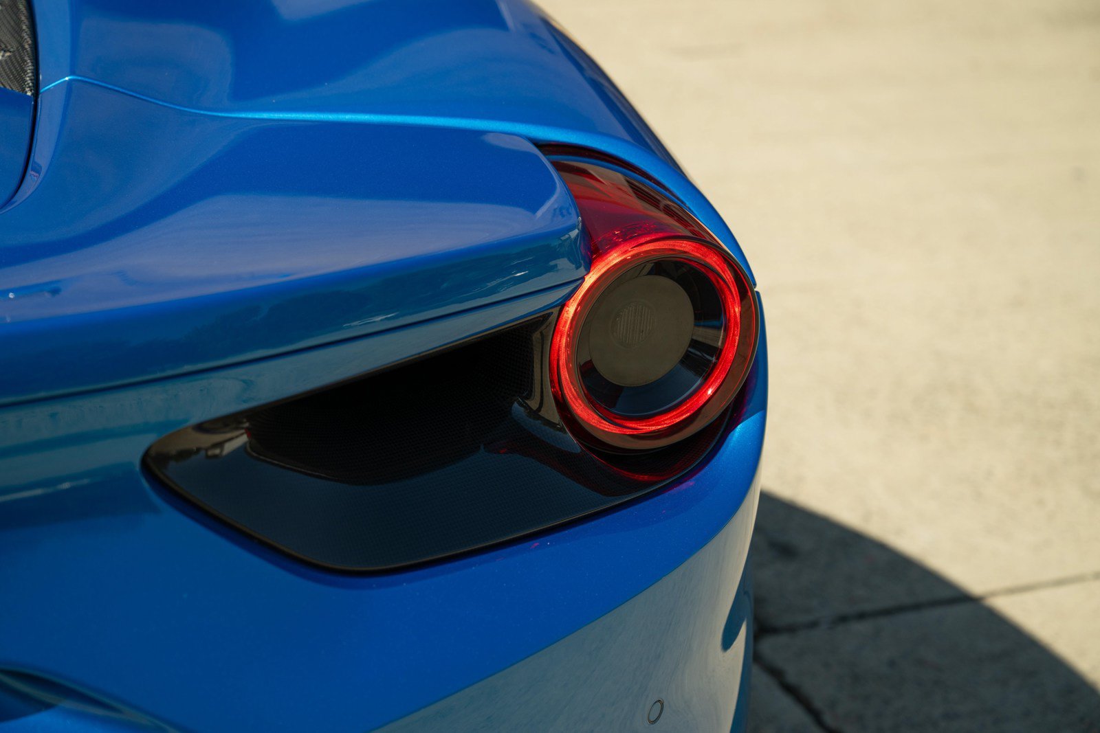 Used 2016 Ferrari 488 Spider RWD image 25