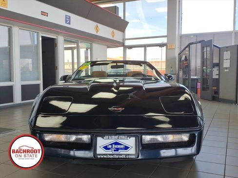 Used 1989 Chevrolet Corvette Convertible RWD image 2