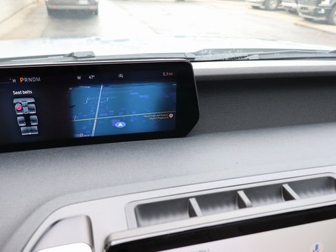 New 2026 Ford Expedition Active image 30