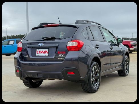 Used 2015 Subaru Crosstrek 2.0i Premium image 11