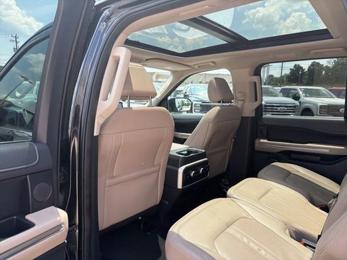 Used 2024 Ford Expedition Max Limited RWD image 15