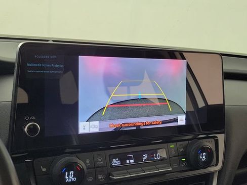 Used 2024 Toyota Grand Highlander FWD image 31