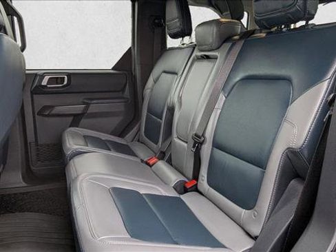 Used 2024 Ford Bronco Outer Banks w/ Sasquatch Package image 26