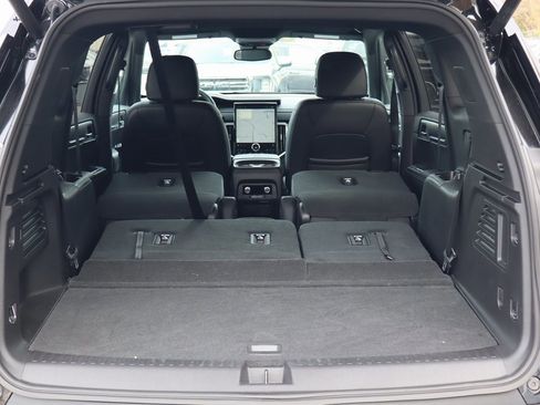 New 2025 GMC Acadia Elevation w/ Elevation Premium Package image 21