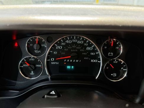 Used 2025 Chevrolet Express 2500 w/ Driver Convenience Package RWD image 27