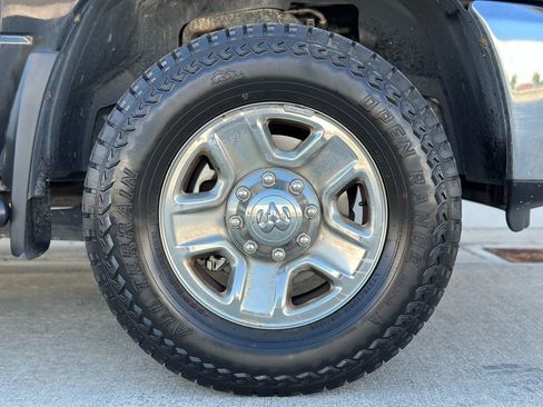 Used 2014 RAM 2500 Tradesman w/ Chrome Appearance Group AWD/4WD image 28