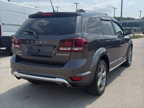 Used 2017 Dodge Journey Crossroad w/ Popular Equipment Group AWD/4WD image 5