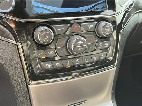 Used 2020 Jeep Grand Cherokee High Altitude image 17