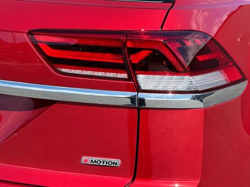 Used 2022 Volkswagen Atlas Cross Sport SEL Premium R-Line image 23