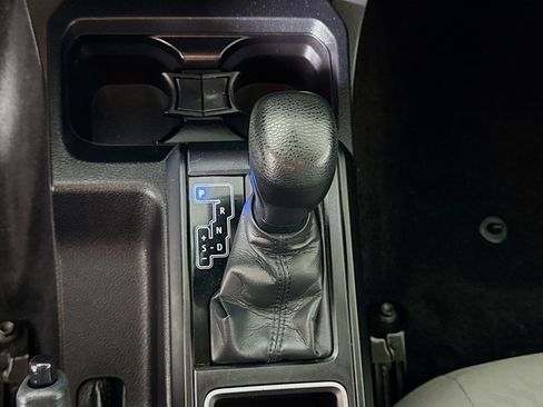 Certified 2021 Toyota Tacoma SR image 17