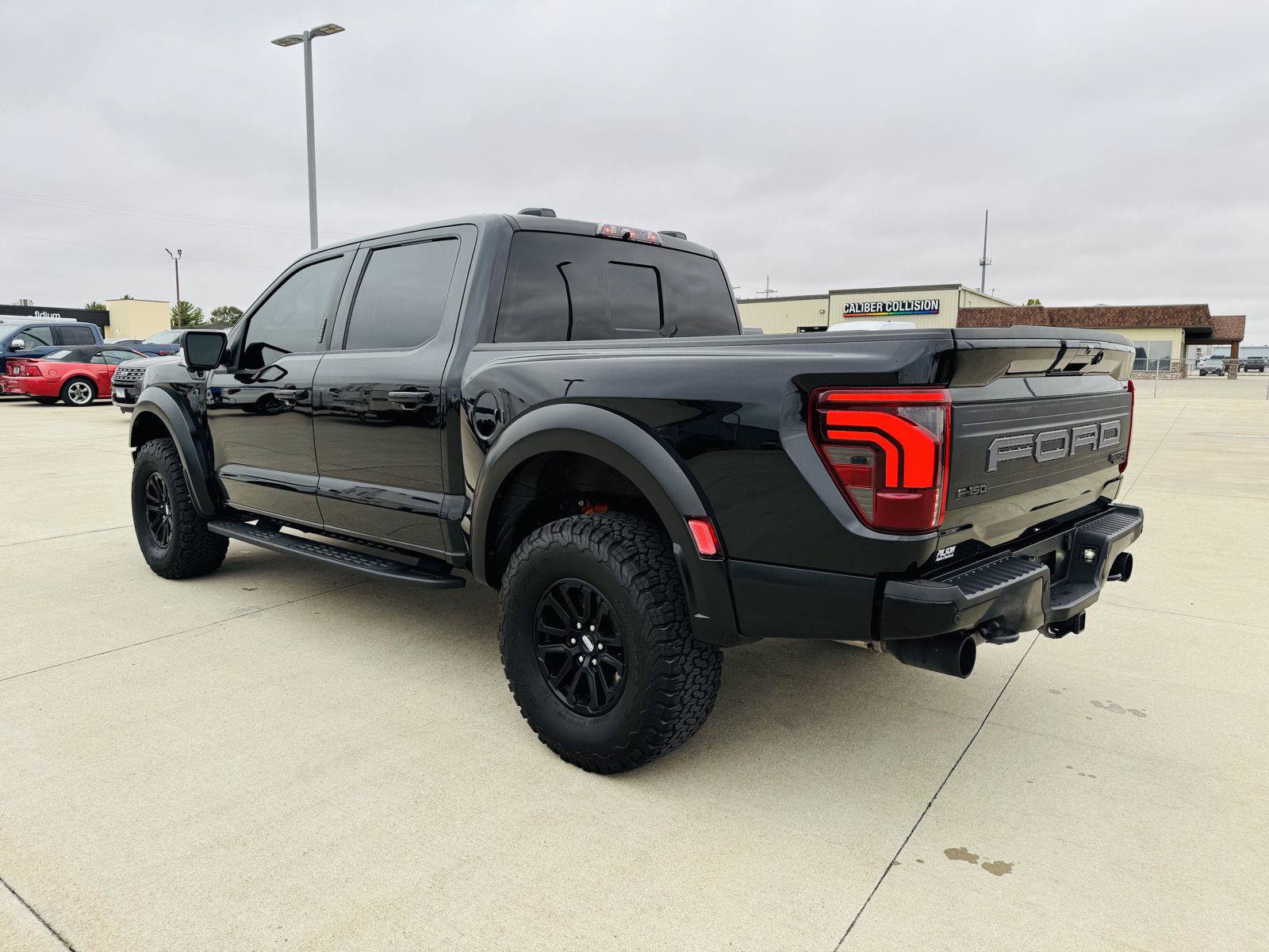 Used 2024 Ford F150 Raptor AWD/4WD image 45