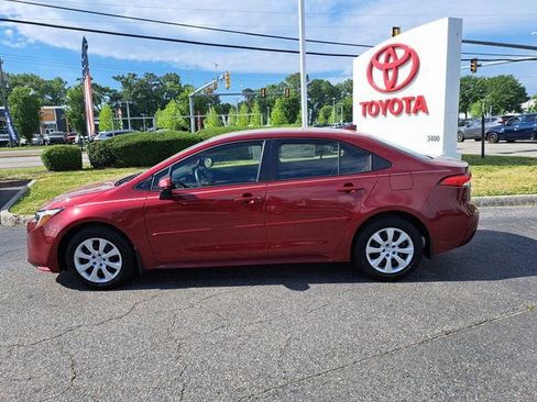 New 2026 Toyota Corolla LE FWD image 9