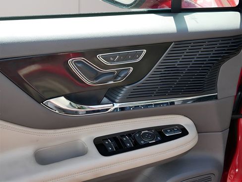 Used 2022 Lincoln Corsair Grand Touring w/ Elements Technology Bundle image 19