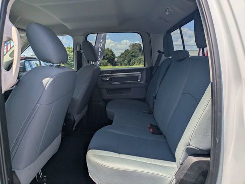 Used 2019 RAM 1500 Classic SLT w/ Luxury Group AWD/4WD image 13